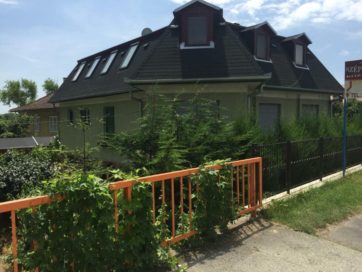 Appartamento Páros faház Balatonföldvár Esterno foto
